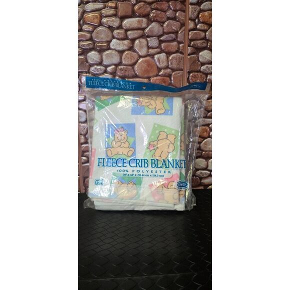 Vintage Owen Fleece Crib Blanket - Picture 1 of 7